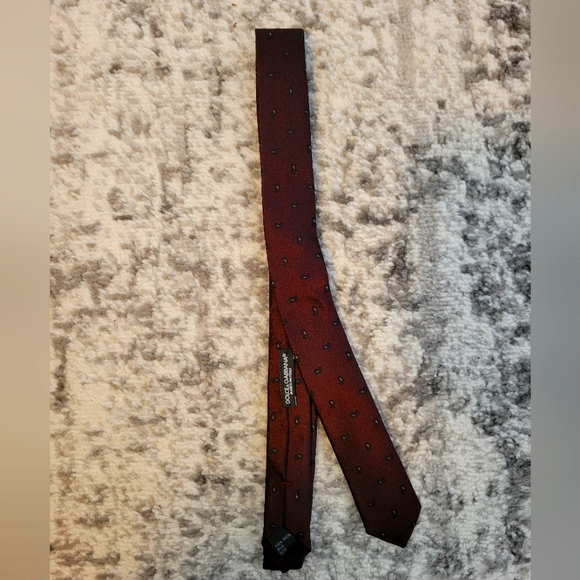 Dolce and Gabbana Skinny Tie - Picture 1 of 4